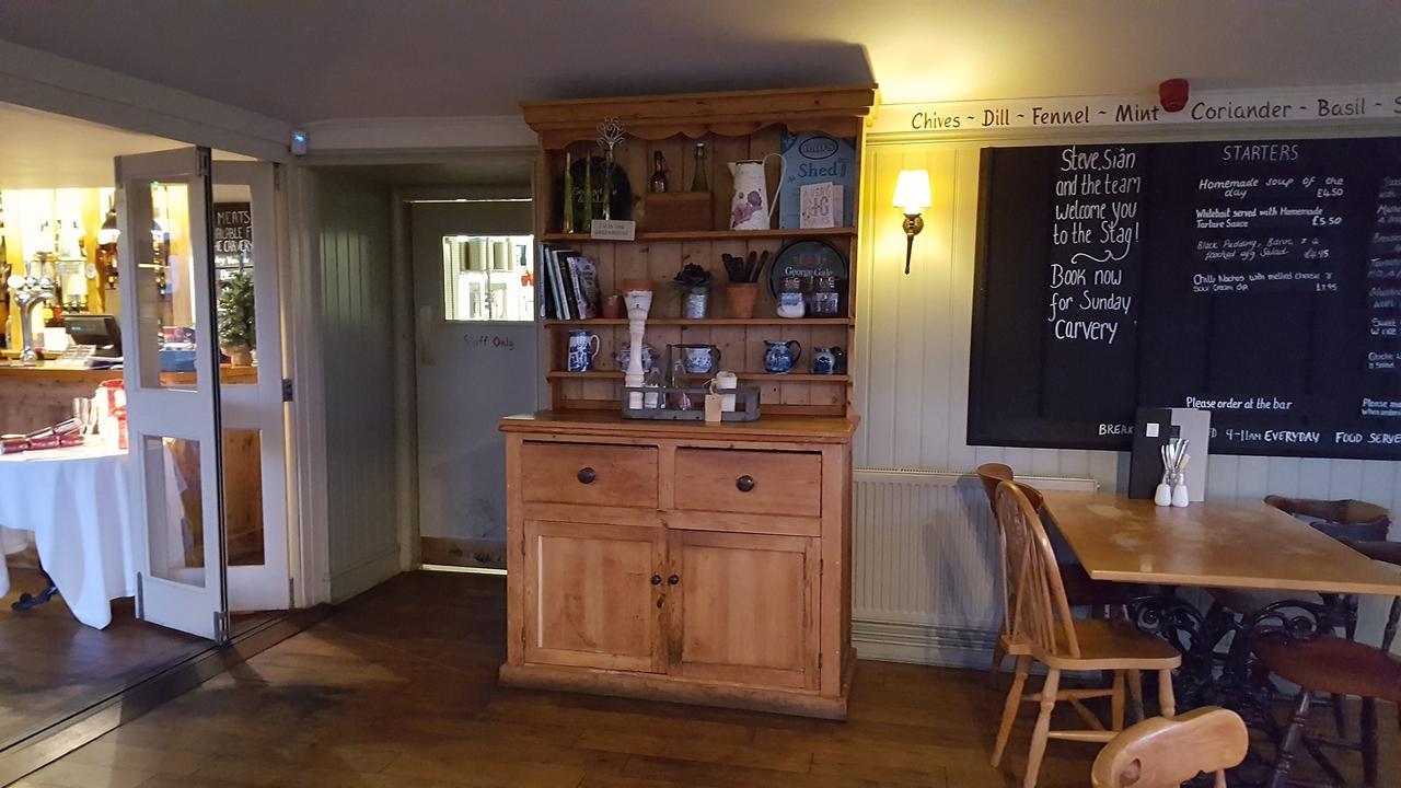 ホテル The Stag Northwood  エクステリア 写真