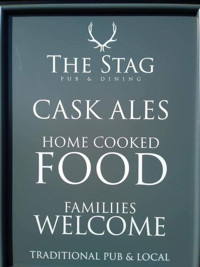 ホテル The Stag Northwood  エクステリア 写真